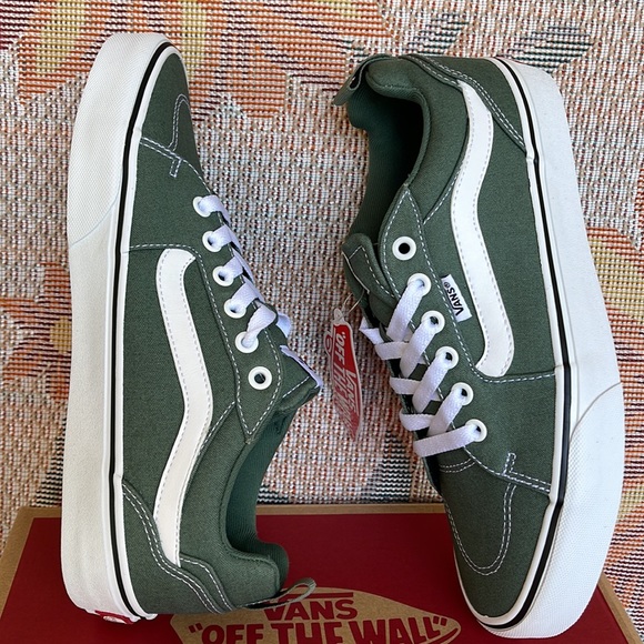 Vans Filmore
Canvas Duck Green/White
VNOA5HTXQ31
WMNS sneakers - Picture 12 of 16